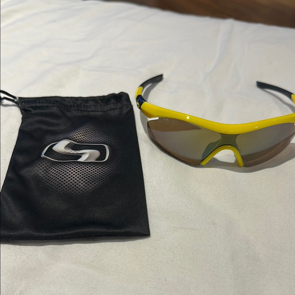 Yellow and Black Athletic Wraparound Glasses